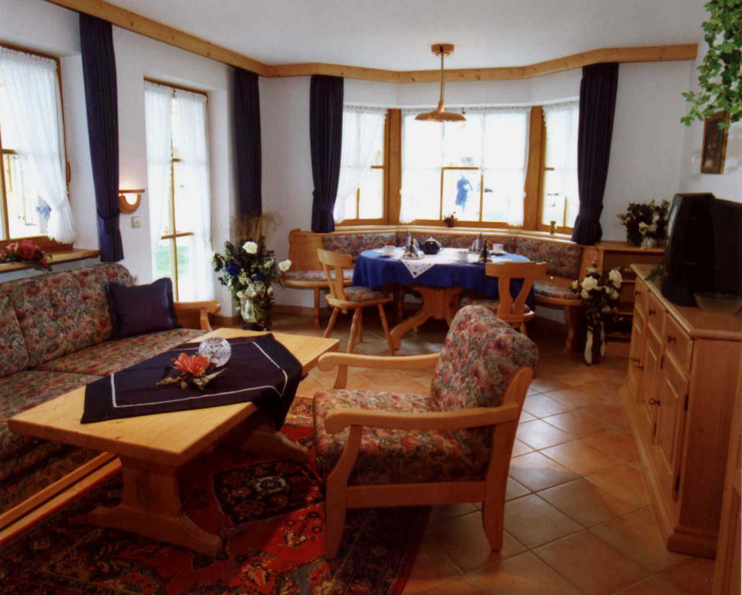 Wohnzimmer / Wohnung 1